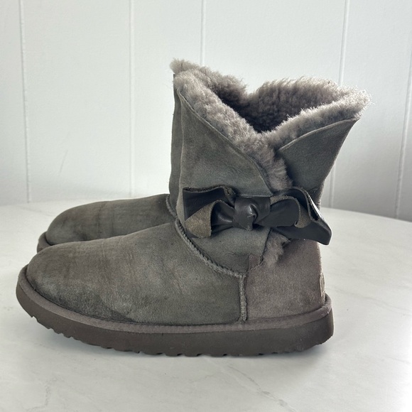 UGG boots - Picture 3 of 10